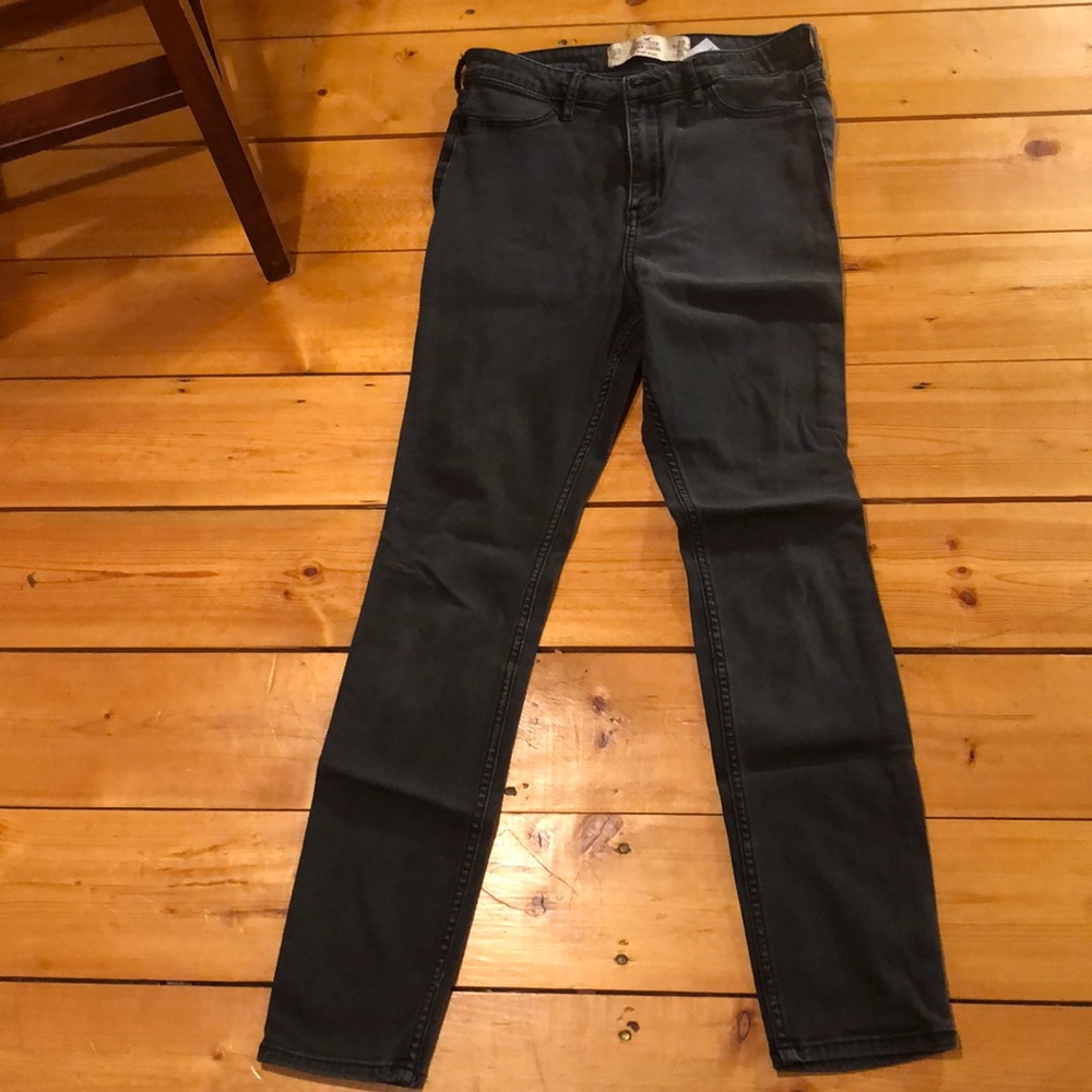 Black skinny jeans